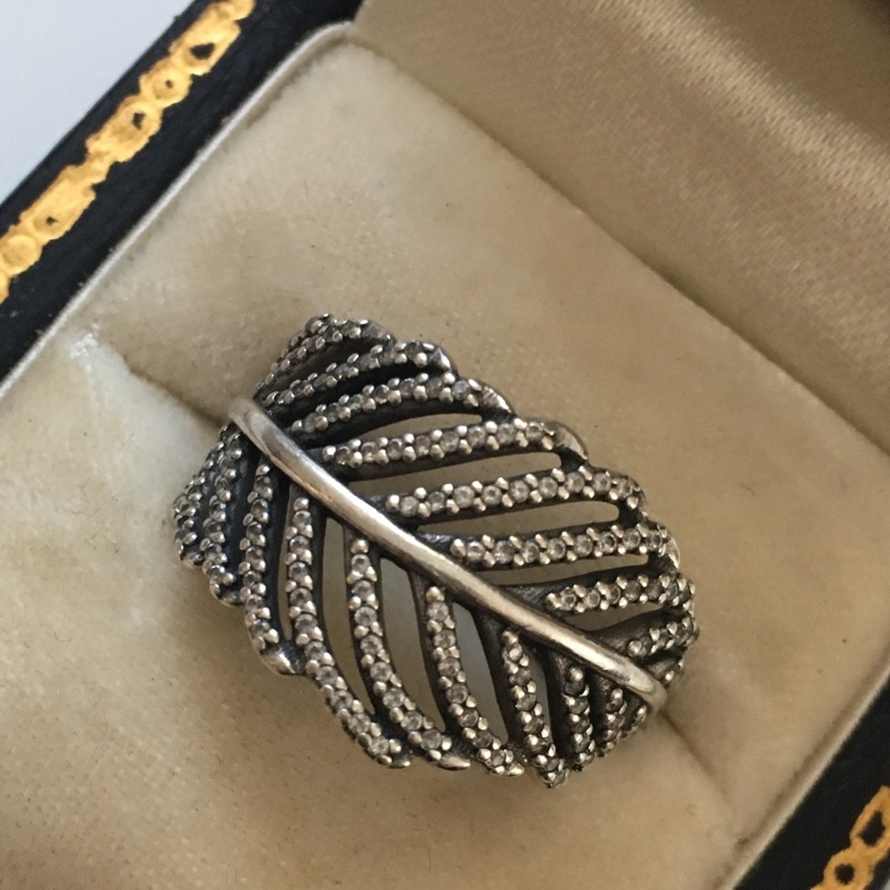 Pandora Light as a Feather Ring - Sterling Silver